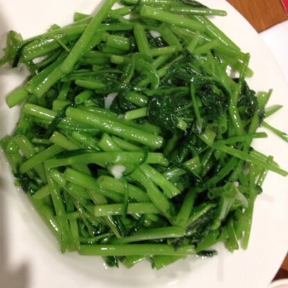 台湾で食べた空芯菜が美味しかったので、チャレンジしました！